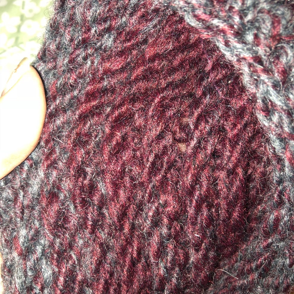 Knitted hat - Picture 3 of 3
